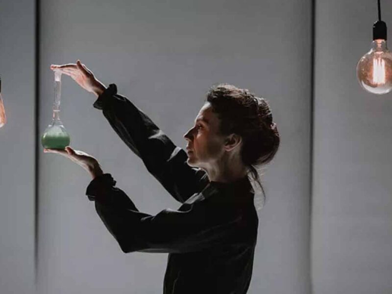 apologia-theatro-apothiki-mikrofwno